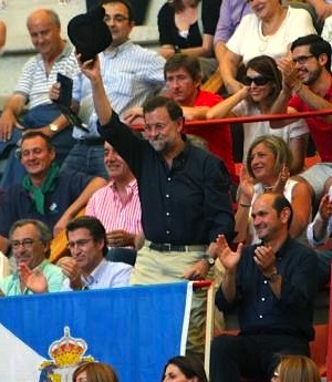 Rajoy, en la plaza de toros de Pontevedra 1