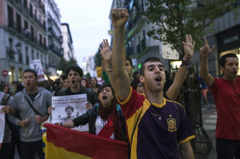 Marcha_Rodeaelcongreso_calle_Arenal