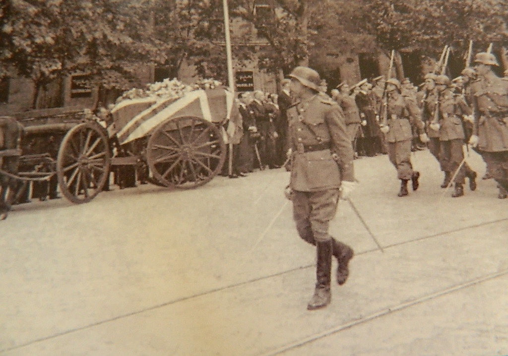 funeral_Yencken_nazis_en_España