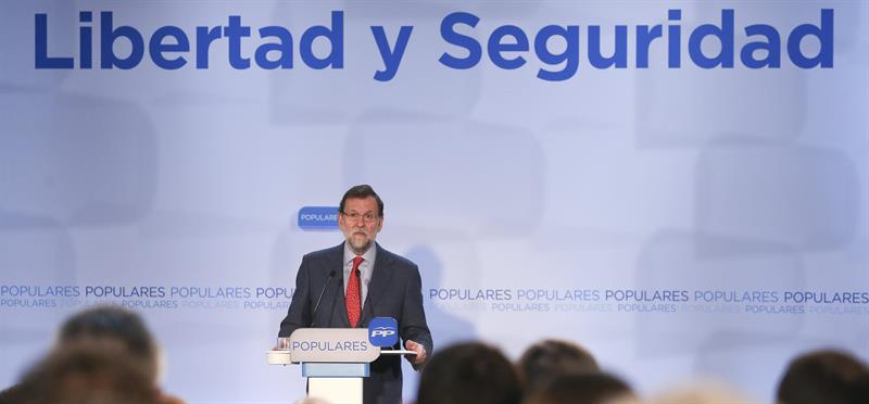 El presidente Mariano Rajoy, ayer, clausurando las jornadas sobre Libertad y Seguridad organizadas por el Partido Popular. / Ballesteros (Efe)