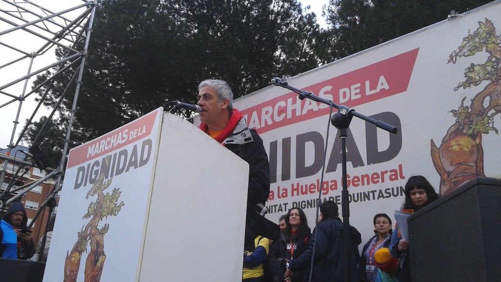 manifestante_Alicante_Dignidad_21M