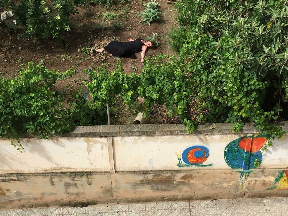 Imagen de una acción de WIB. / Fotos solidarias. Facebook Women In Black