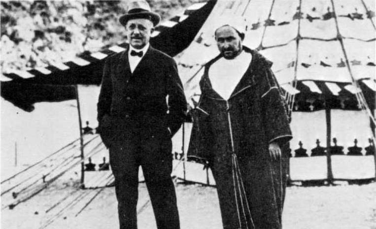 Horacio_Echevarrieta_and_Abd_el-Krim