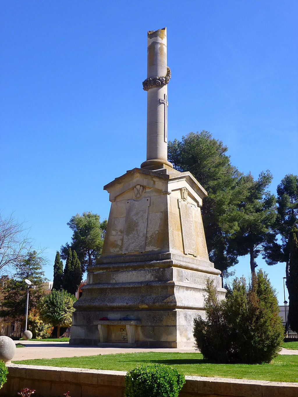 Monumento a los Caídos en el Parque Joaquín Acacio de Villarrobledo. / Wikimedia