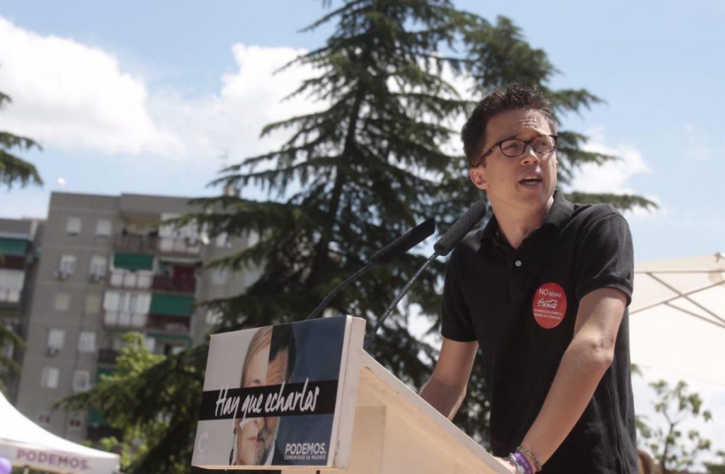 El secretario de Análisis Estratégico y Cambio Político de Podemos, Íñigo Errejón, en el acto de la moción de censura de hoy contra Cristina Cifuentes. 