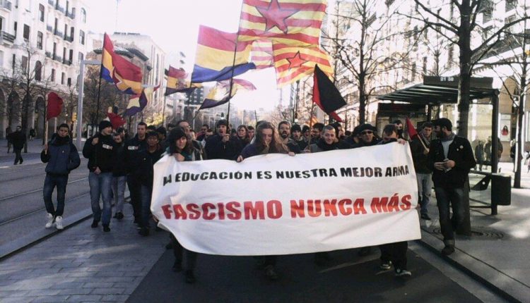 Una manifestación antifascista en Aragón. antifascista