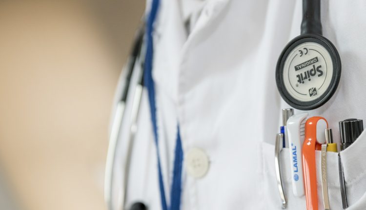 Imagen de recurso de un médico. / Pixabay