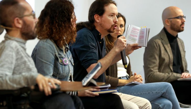 Los principales dirigentes de Podemos, el secretario general del partido y candidato de Unidas Podemos a la presidencia del Gobierno, Pablo Iglesias (3i), Pablo Echenique (i), Ione Belarra (2d), y Nacho Álvarez (d), presentan su programa electoral para el 28A