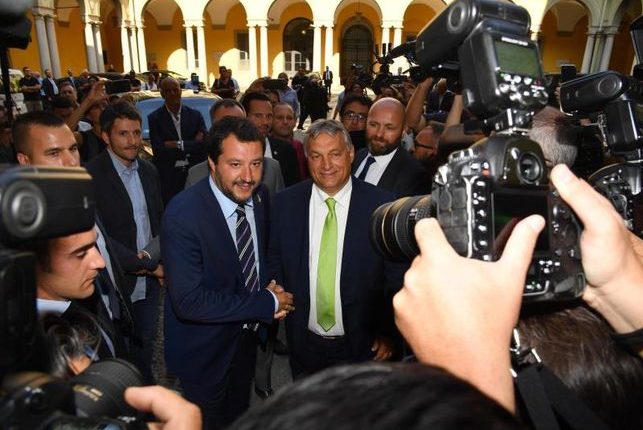 El ministro italiano del Interior y liíder de la Liga Norte, Matteo Salvini, y el primer ministro húngaro, Viktor Orban.