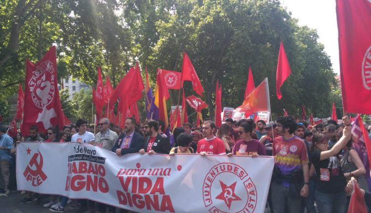 Manifestación del 1 de mayo de 2019 en Madrid. Pancarta del PCE con las Juventud Comunista./ UJCE en Madrid (Twitter)