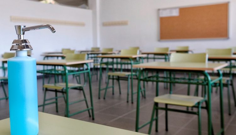 a las aulas